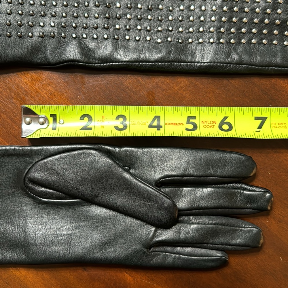 Sheep Leather Gloves brian atwood neiman marcus target black leather studded - Picture 9 of 10